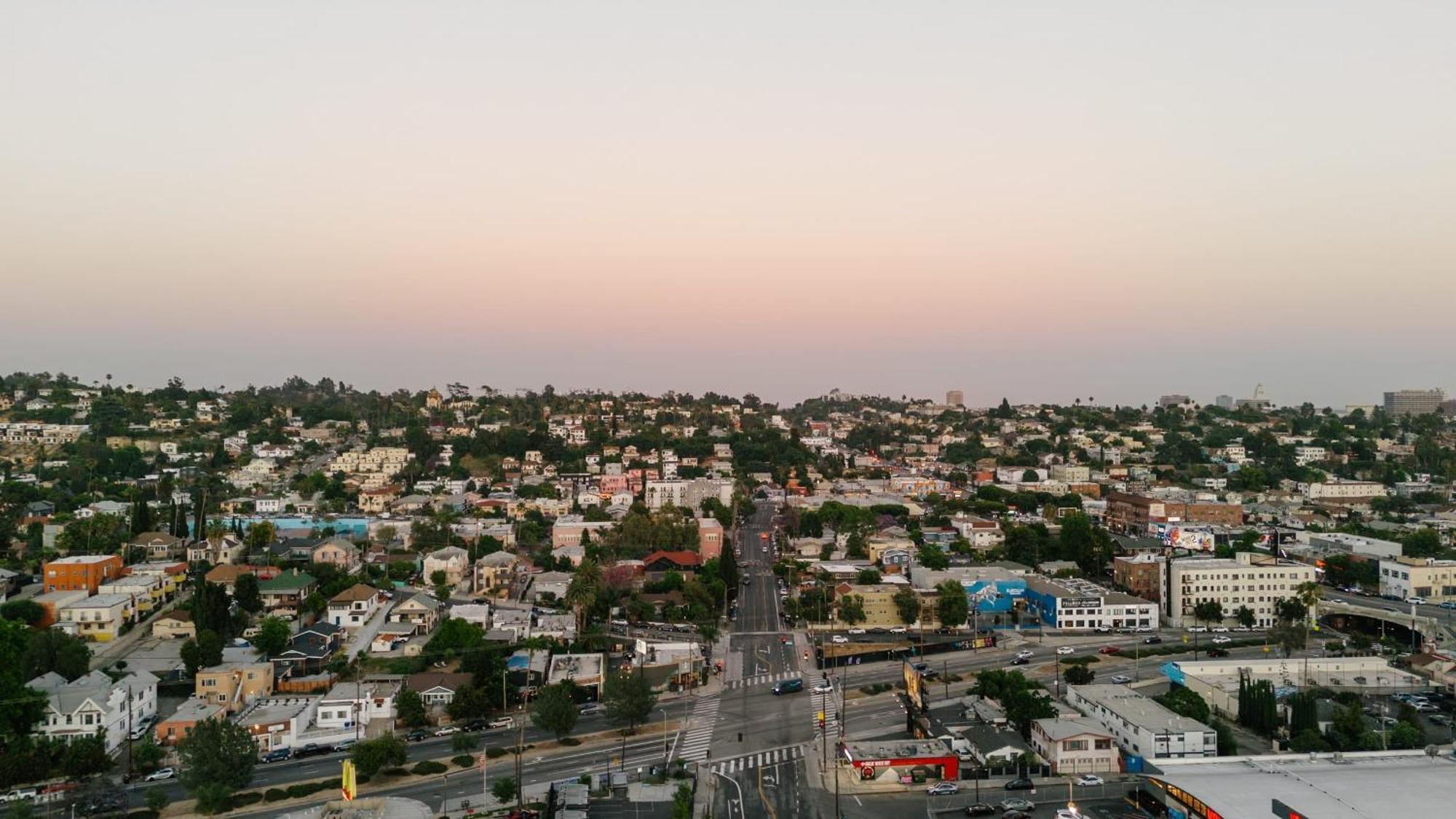 2113 Montana By Avantstay Heart Of Echo Park Balcony W Outdoor Seating Holiday home
