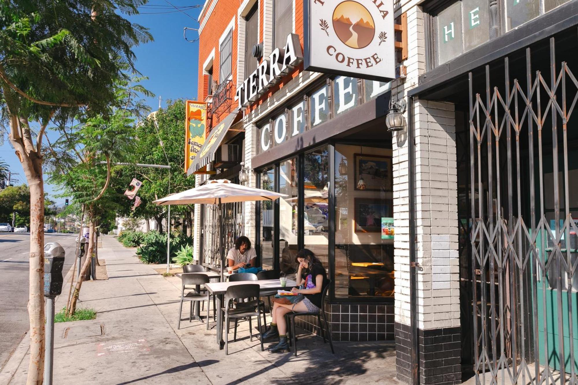 Hébergement de vacances 2113 Montana By Avantstay Heart Of Echo Park Balcony W Outdoor Seating *