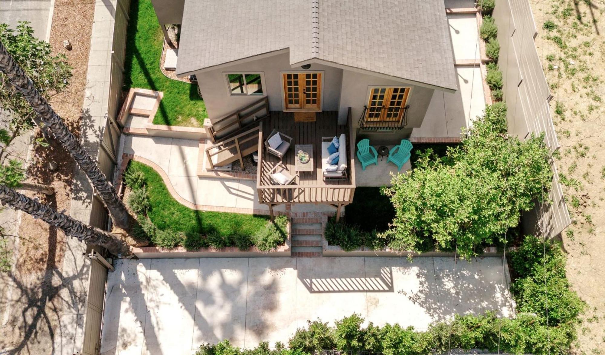 2113 Montana By Avantstay Heart Of Echo Park Balcony W Outdoor Seating *