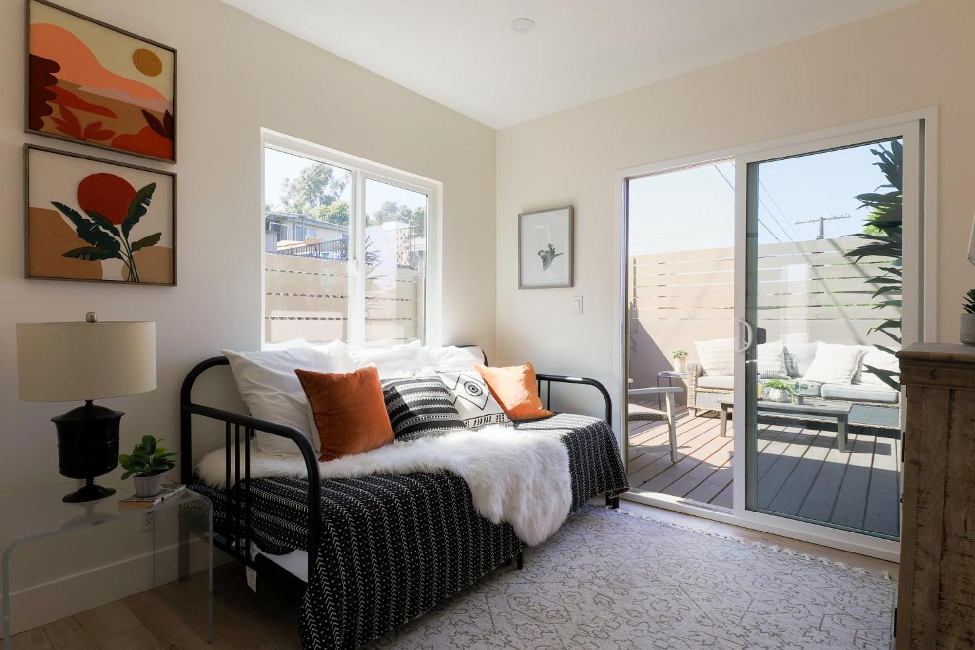2113 Montana By Avantstay Heart Of Echo Park Balcony W Outdoor Seating * Los Angeles