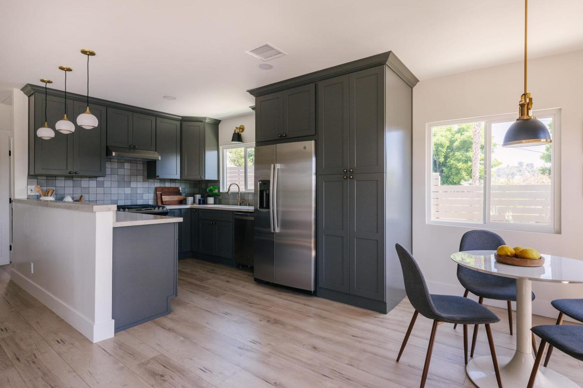 2113 Montana By Avantstay Heart Of Echo Park Balcony W Outdoor Seating Los Angeles