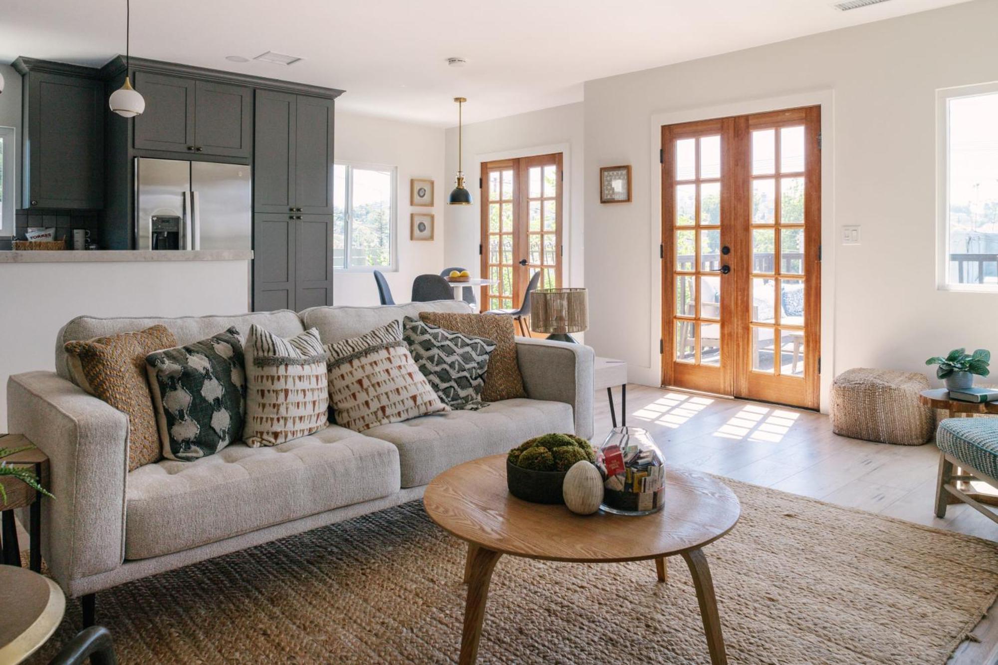 2113 Montana By Avantstay Heart Of Echo Park Balcony W Outdoor Seating Holiday home